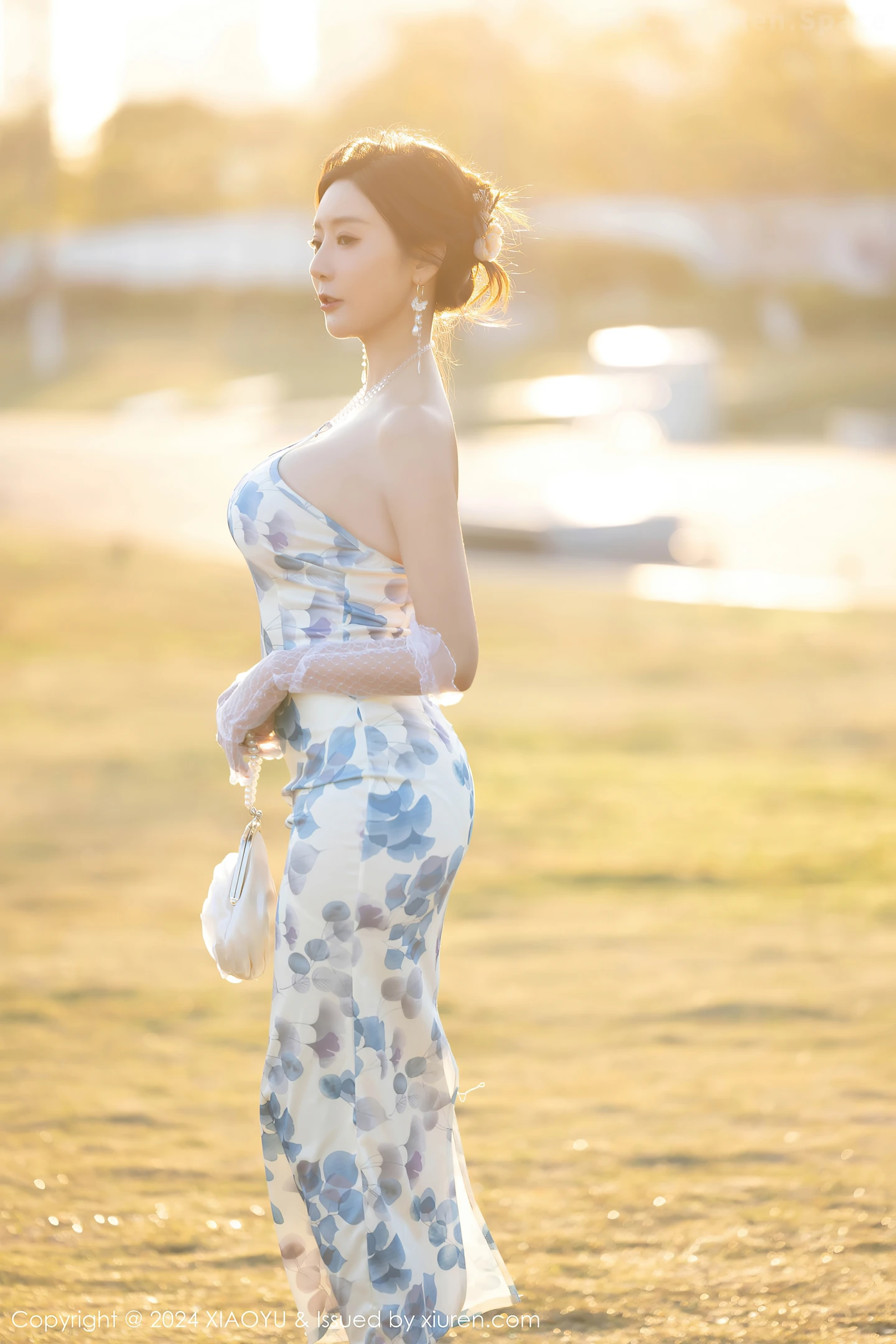 图片[4]-[XiaoYu画语界]Vol.1191 女神王馨瑶yanni性感图案连衣裙露黄蓝内衣秀曼妙身姿诱惑写真81P-秀人网官方网站